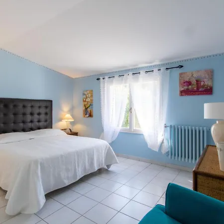 Les Amandiers - Mzn100 By Interhome *